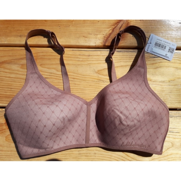 lululemon athletica Other - Lululemon Like Nothing Bra Lace Size 32C Bra